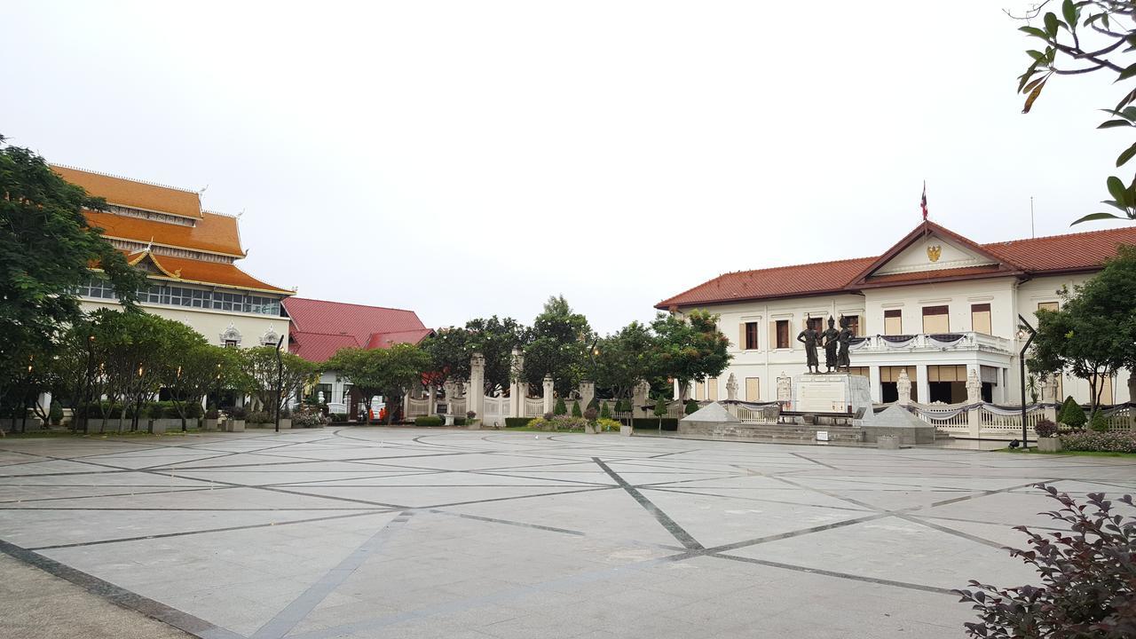 The Commonroom Cnx Chiang Mai Exterior foto