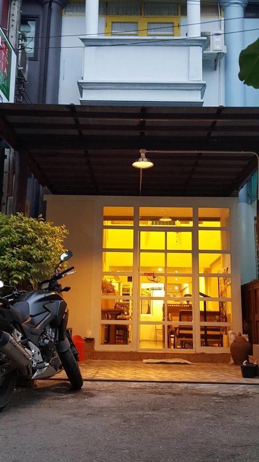 The Commonroom Cnx Chiang Mai Exterior foto