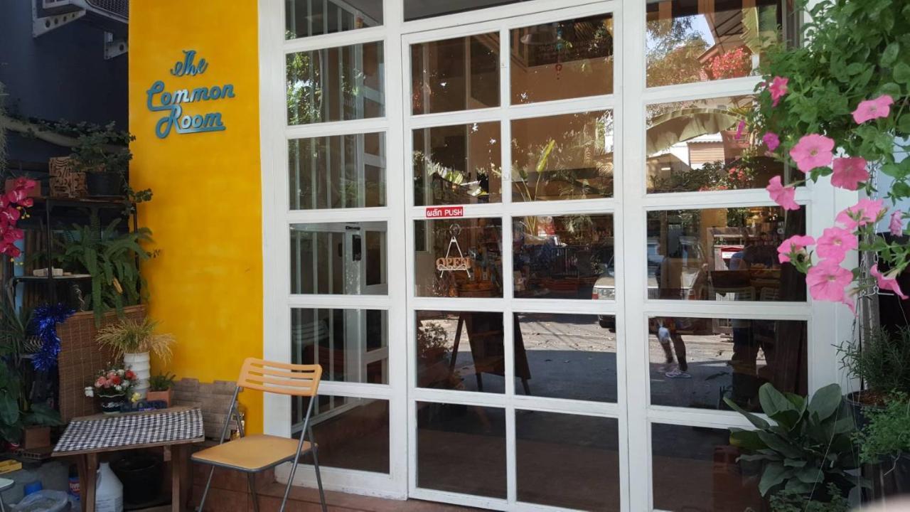 The Commonroom Cnx Chiang Mai Exterior foto