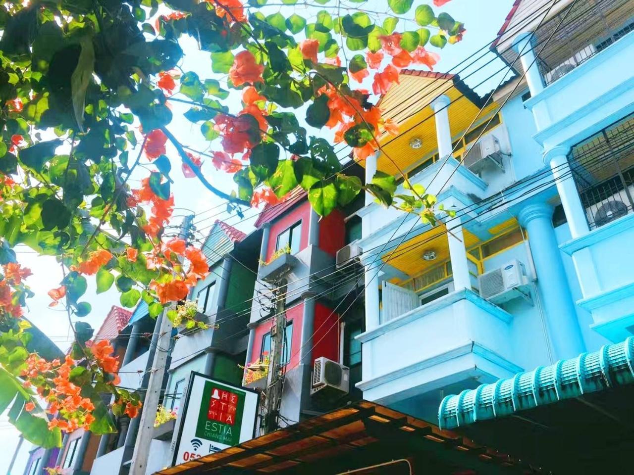 The Commonroom Cnx Chiang Mai Exterior foto